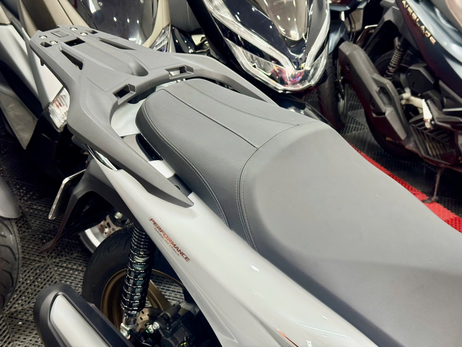 SH 150i Nhập Ý bản Special New Concept 600KM 50AF-63174