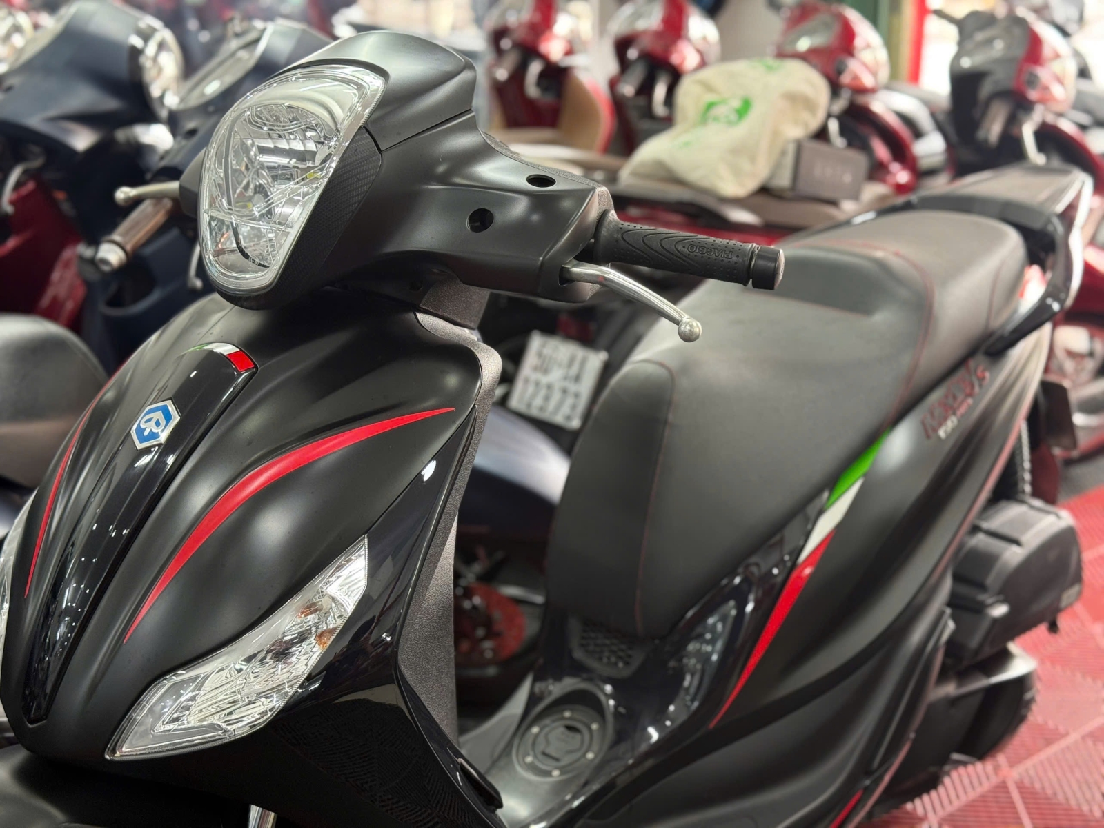 PIAGGIO MEDLEY 150 2 kênh ABS 59C2-89456