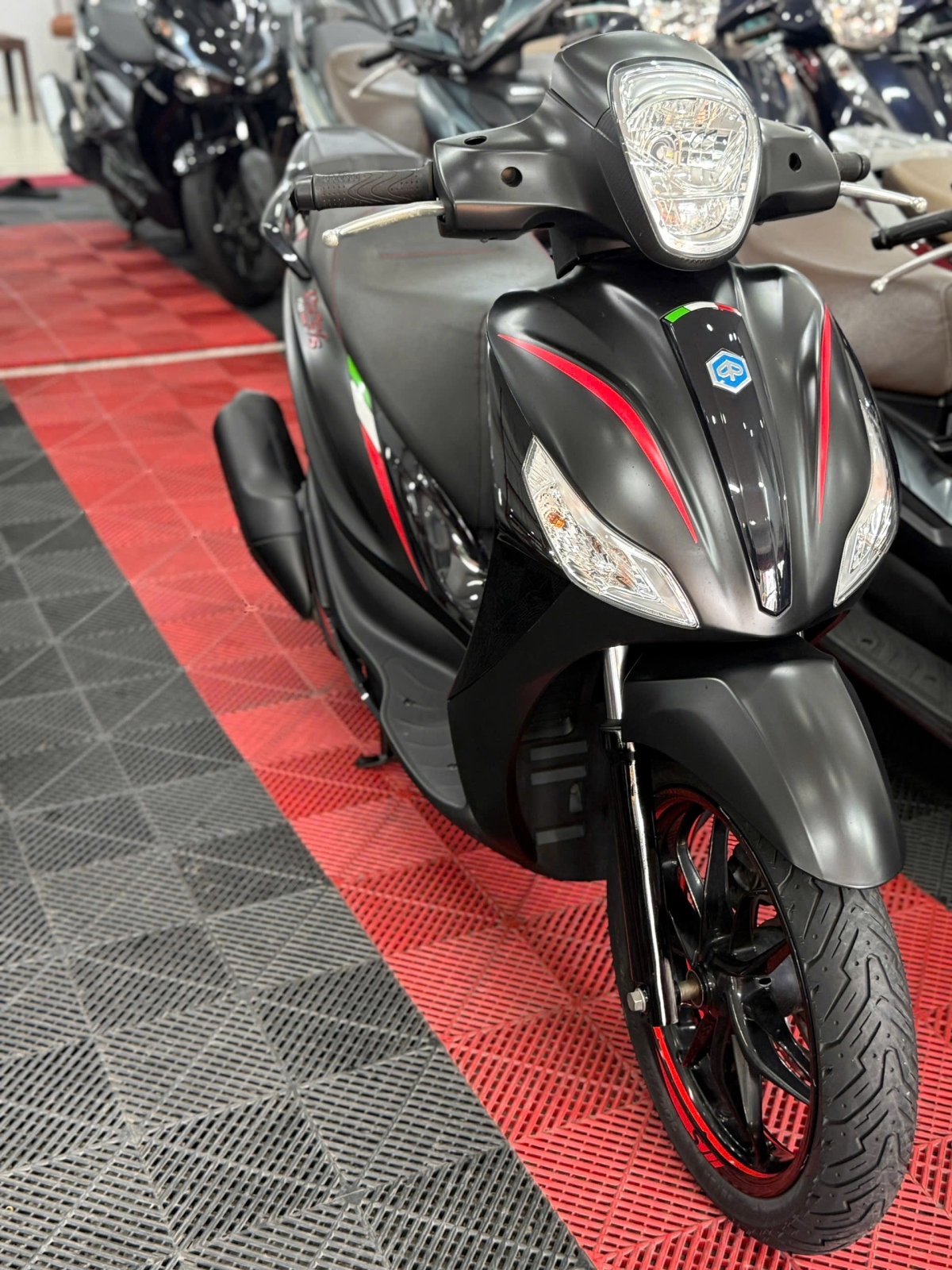 PIAGGIO MEDLEY 150 2 kênh ABS 59C2-89456