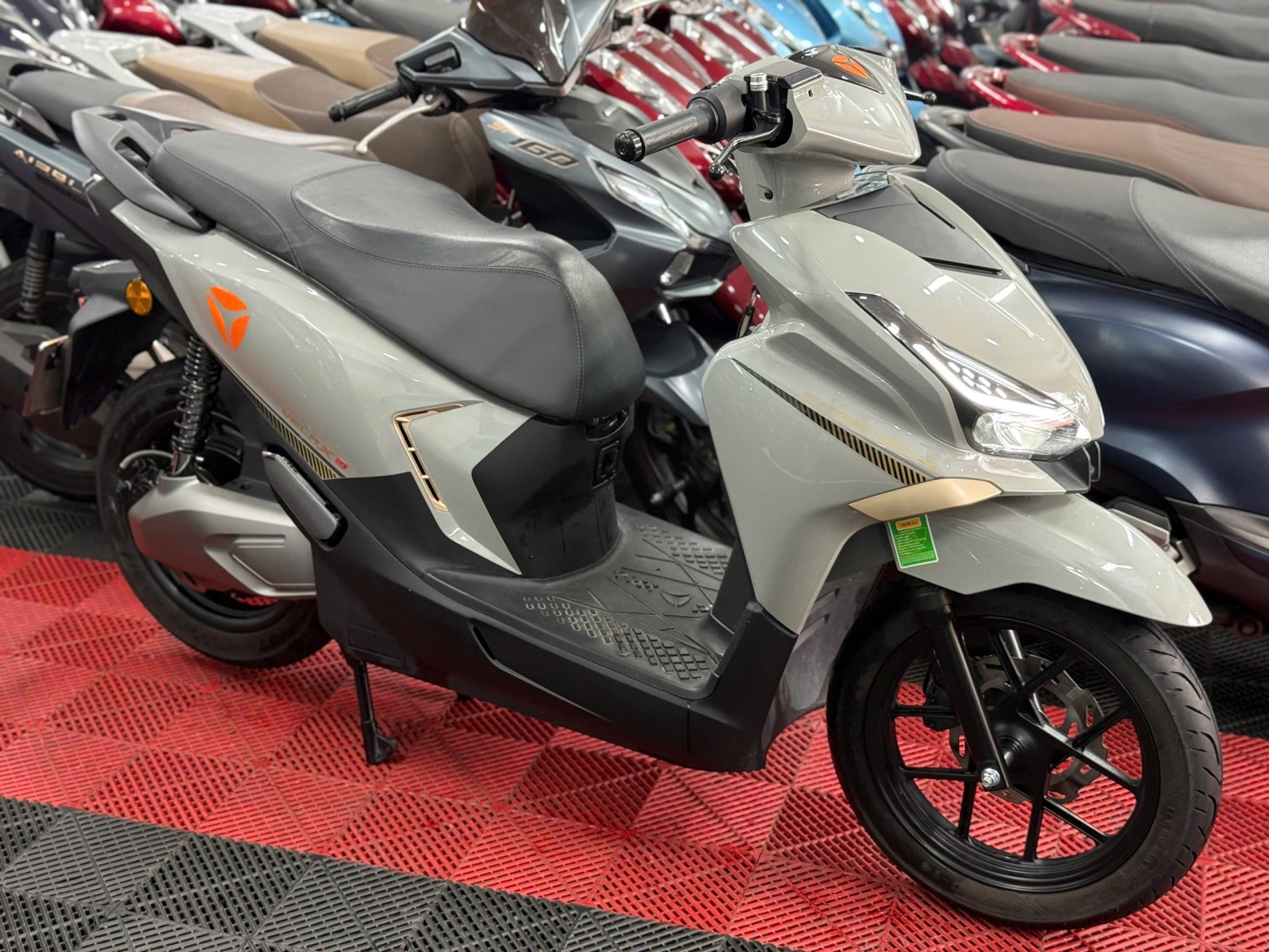 YADEA VELAX BẢN U 2 PIN 2026 4000KM 60AD-24994