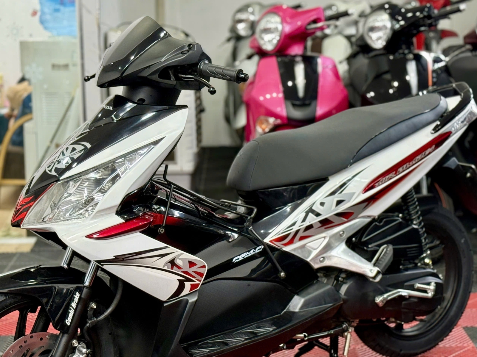 AirBlade Thái 2011 59T1-11296