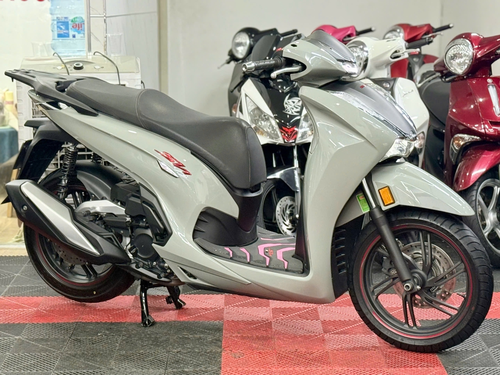 SH350i 2022 máy Thái 61A1-02726