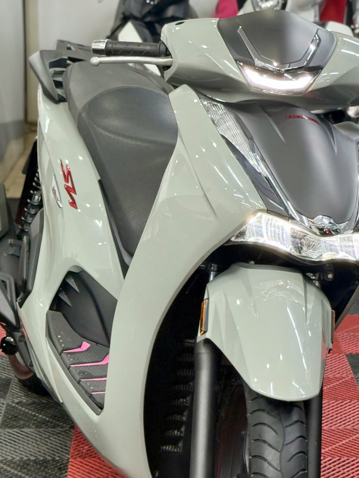 SH350i 2022 máy Thái 61A1-02726