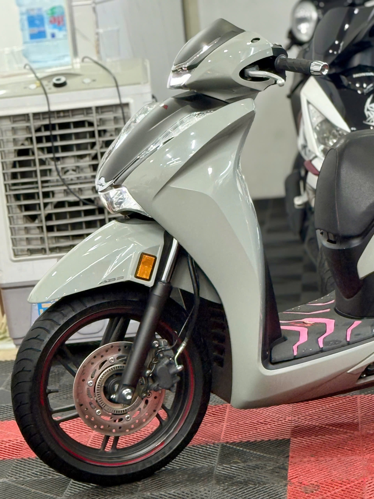 SH350i 2022 máy Thái 61A1-02726