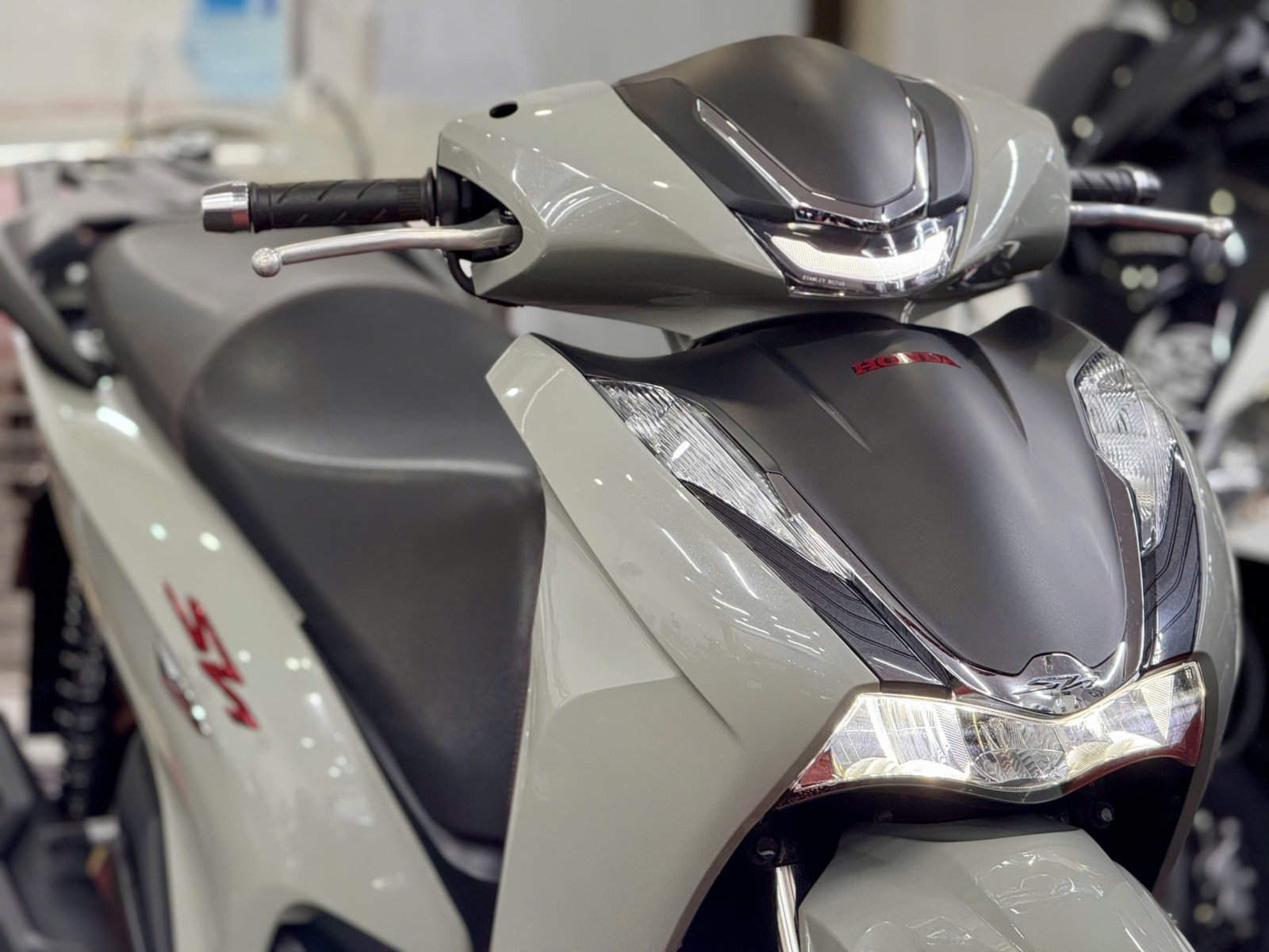 SH350i 2022 máy Thái 61A1-02726