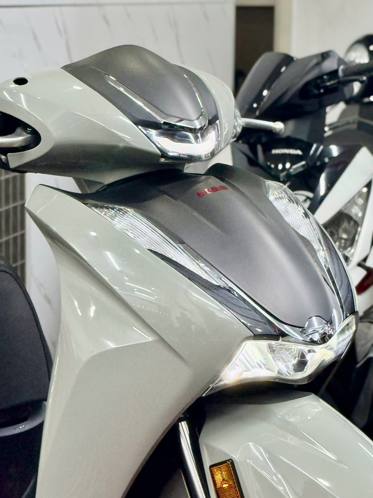 SH350i 2022 máy Thái 61A1-02726