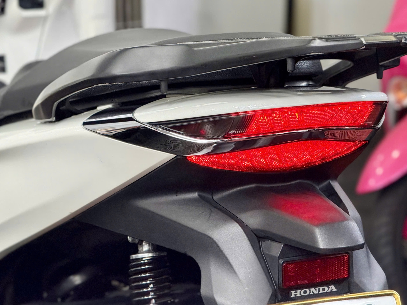 SH350i 2022 59A3-38417