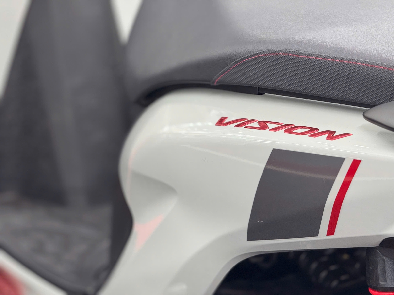 HONDA VISION 2026 BÁNH LỚN 1000KM 65AB-97101