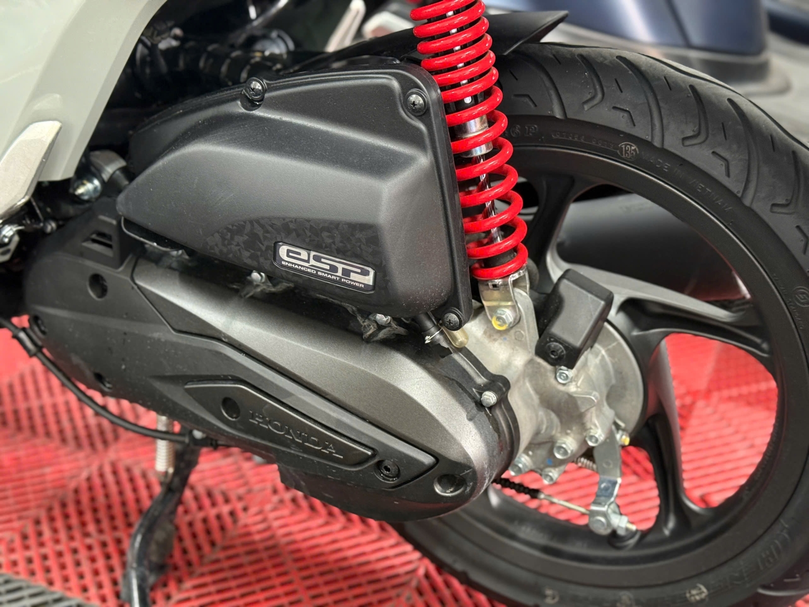 HONDA VISION 2026 BÁNH LỚN 1000KM 65AB-97101