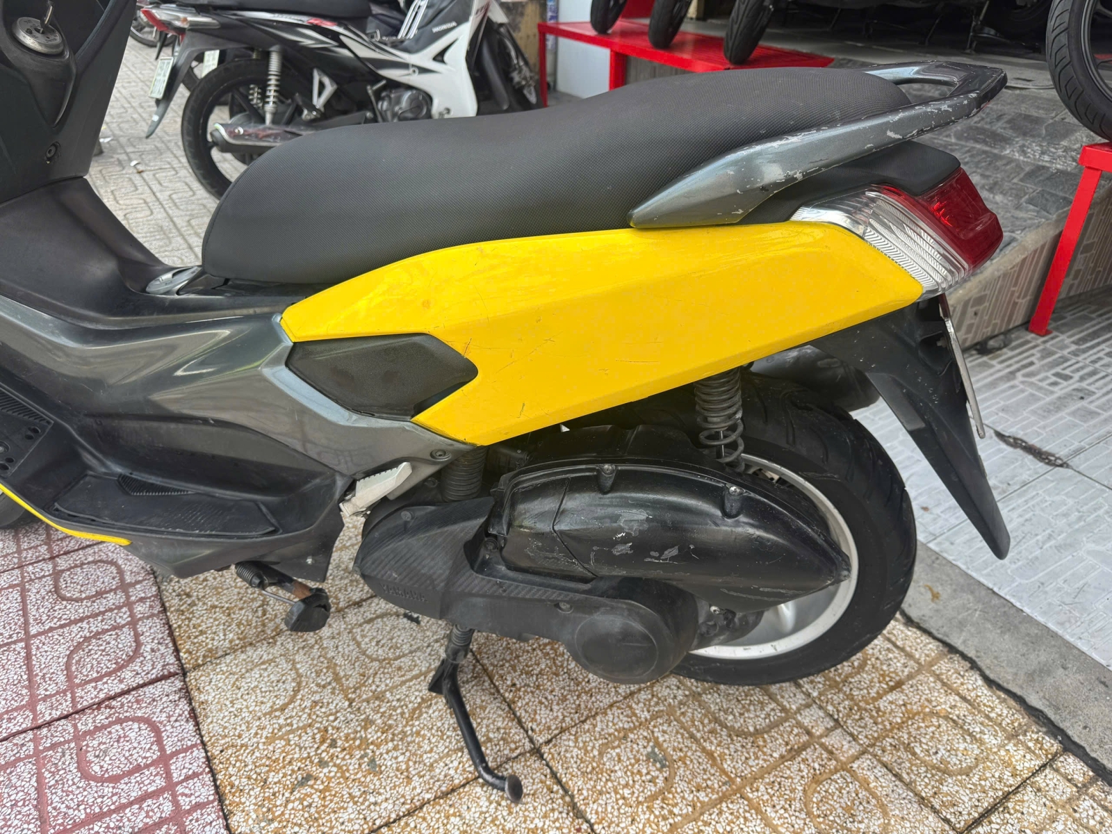 Nmax 2015 59T1-81674