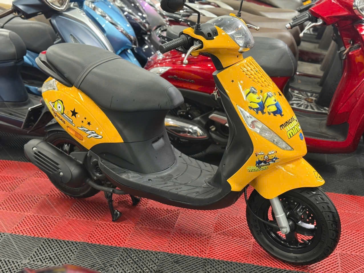 Piaggio ZIP Minion 2022 59H2-11280