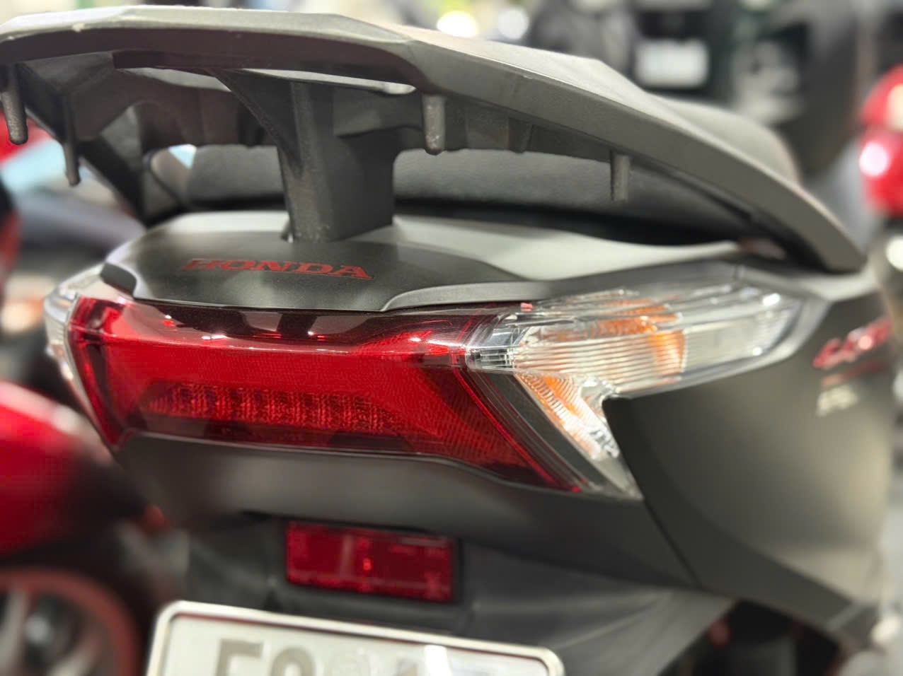 LEAD 4VAL 2022 BẢN ĐẶC BIỆT 3500KM 50AE-61573