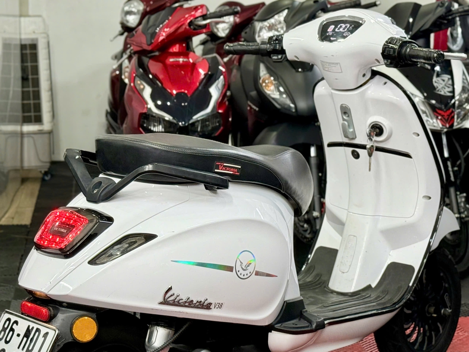 Victoria V38 2024 86MD1-00171