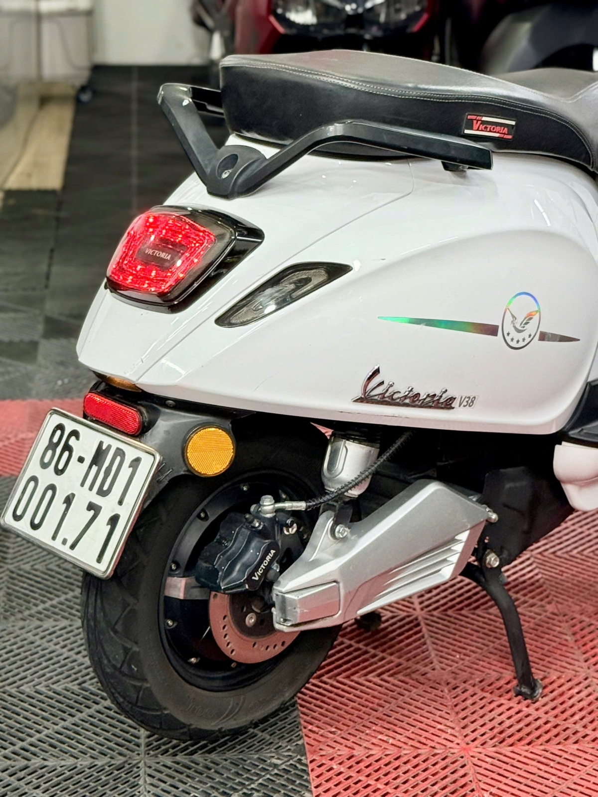 Victoria V38 2024 86MD1-00171