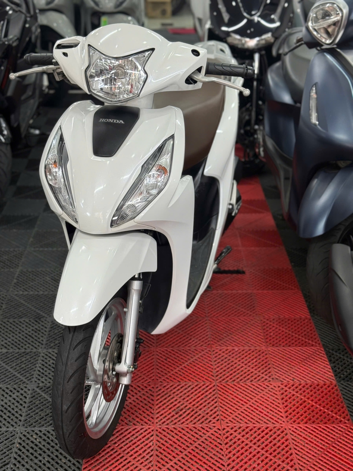 VISION 2023 BẢN CAO CẤP 7000KM 59XB-41171