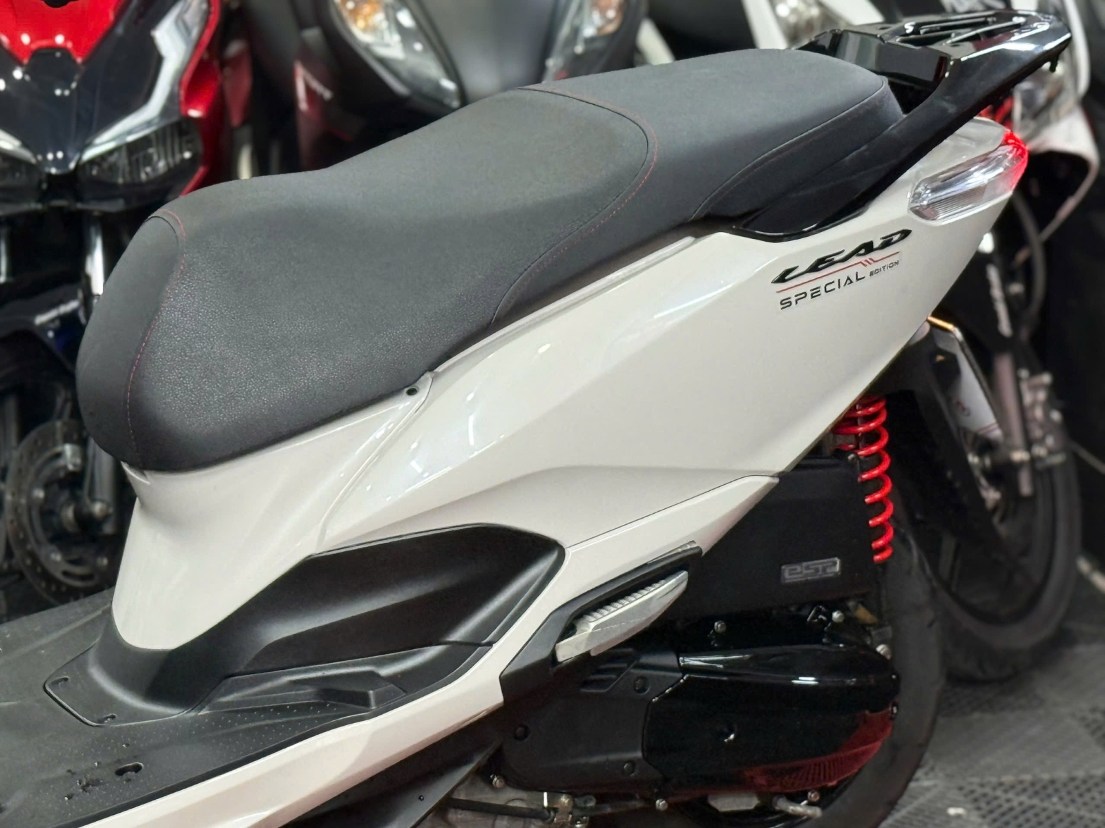 Lead 2019 59T2-33627