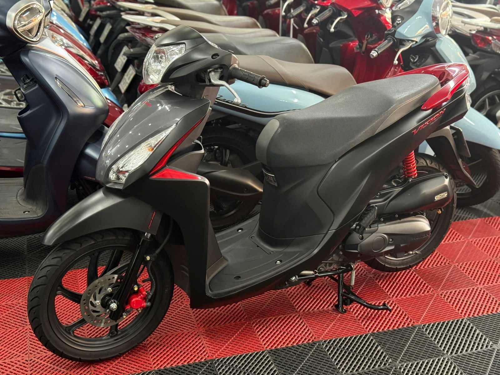 VISION 2019 SMK 63B6-37185