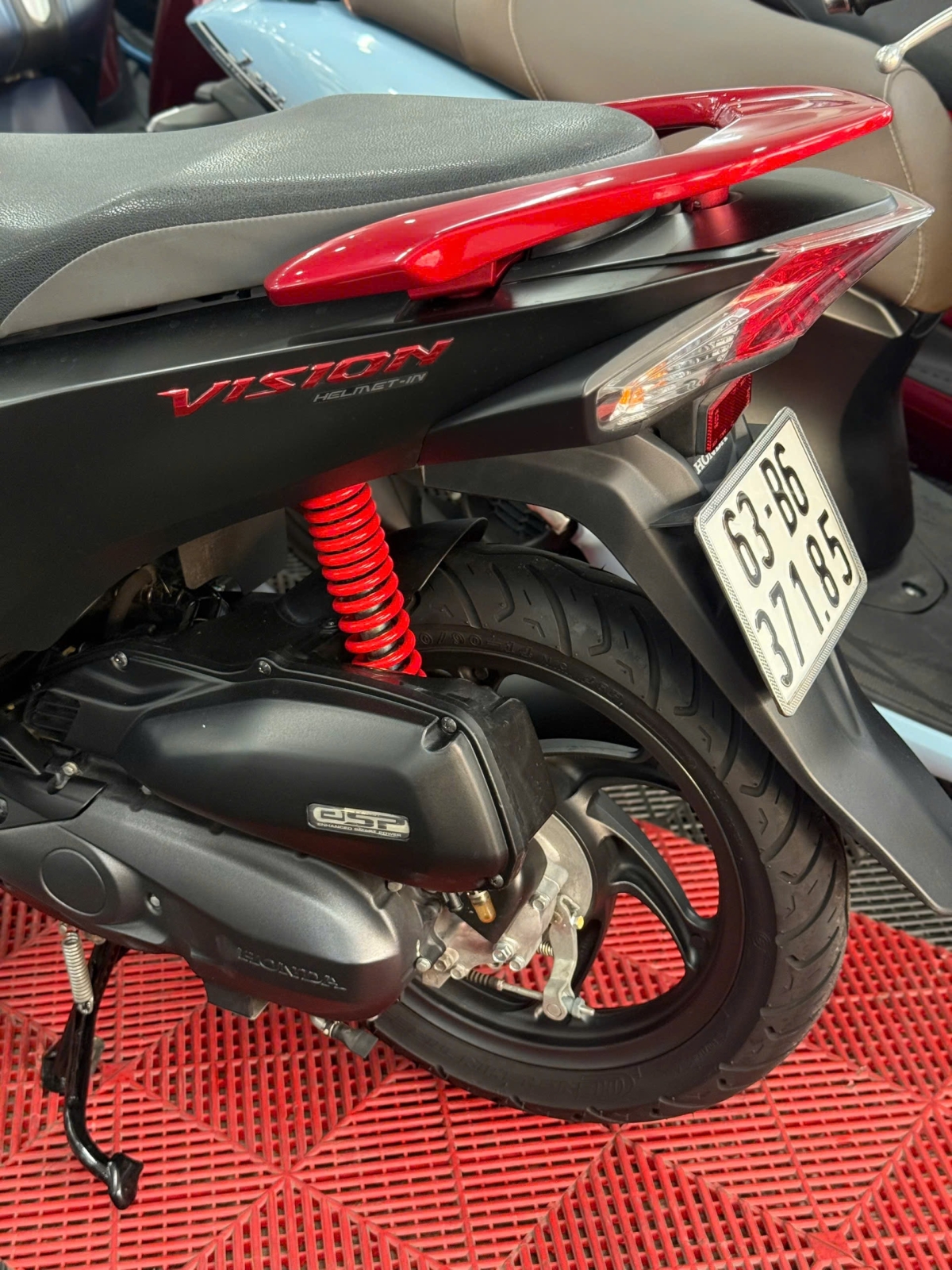 VISION 2019 SMK 63B6-37185