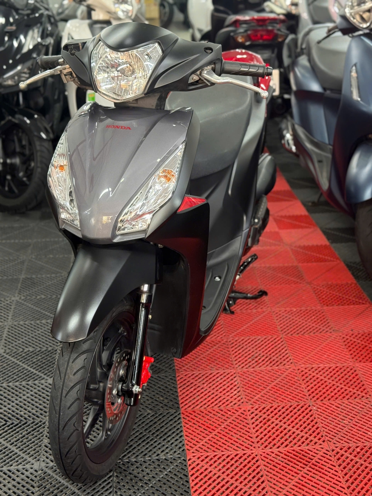 VISION 2019 SMK 63B6-37185