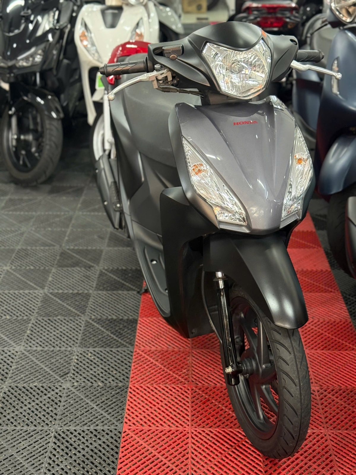 VISION 2019 SMK 63B6-37185