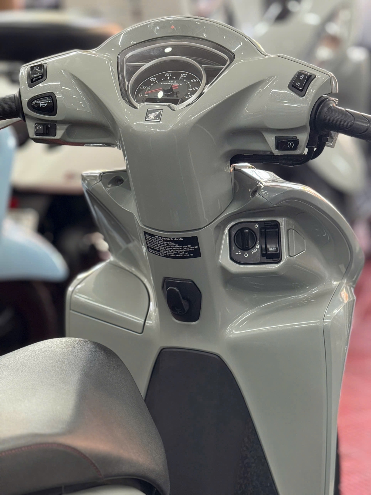 VISION THỂ THẢO XXM 2025 5000KM 81AA-81261