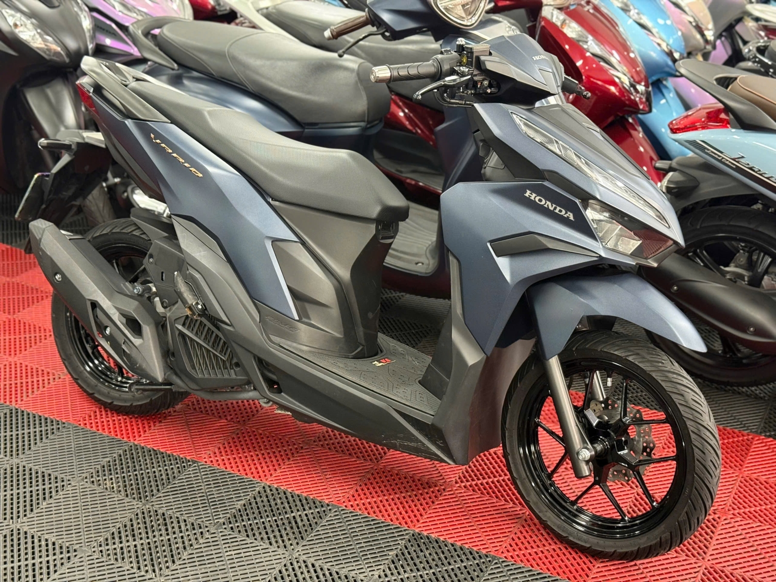 VARIO 125 SMK 2025 5000KM 62AA-43587