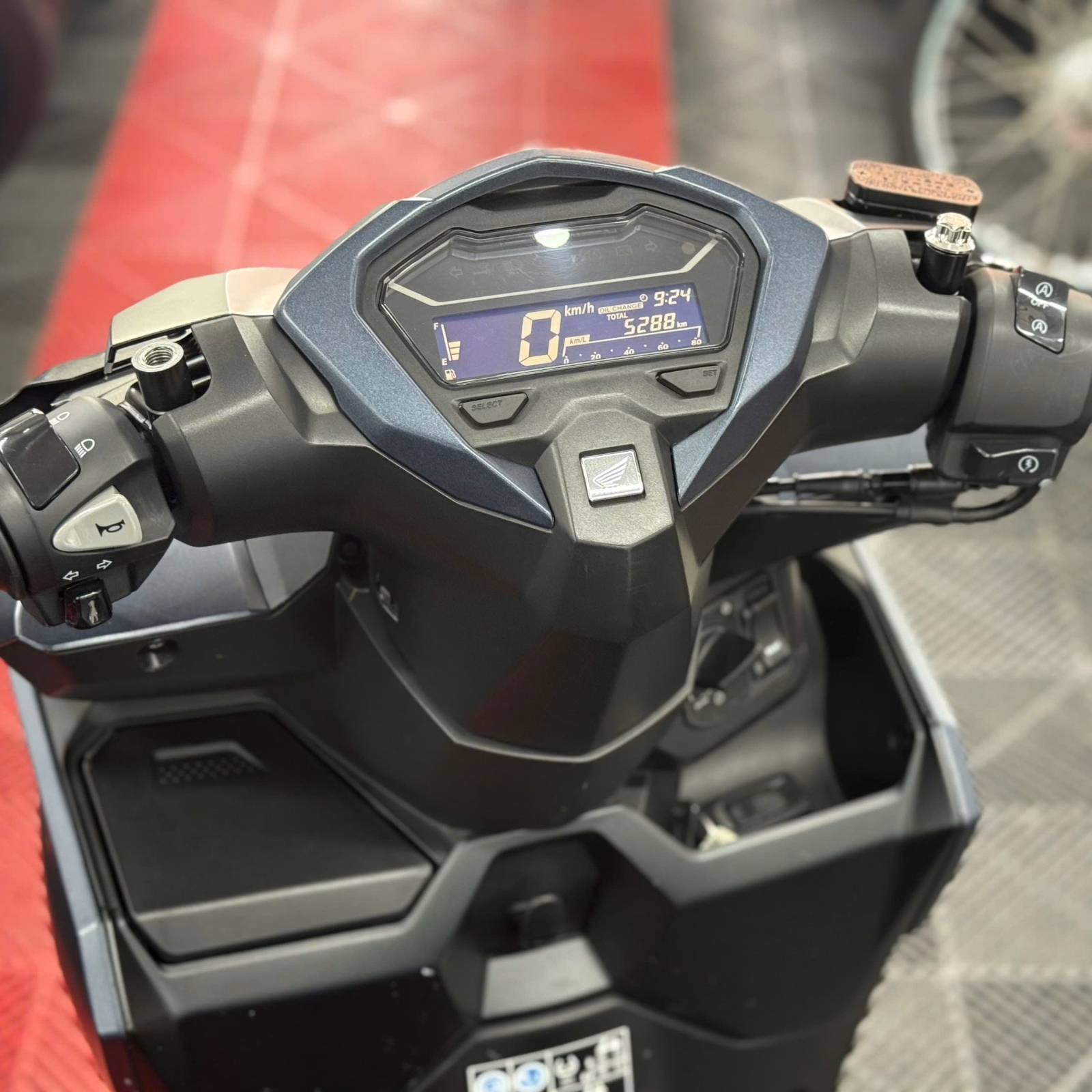 VARIO 125 SMK 2025 5000KM 62AA-43587