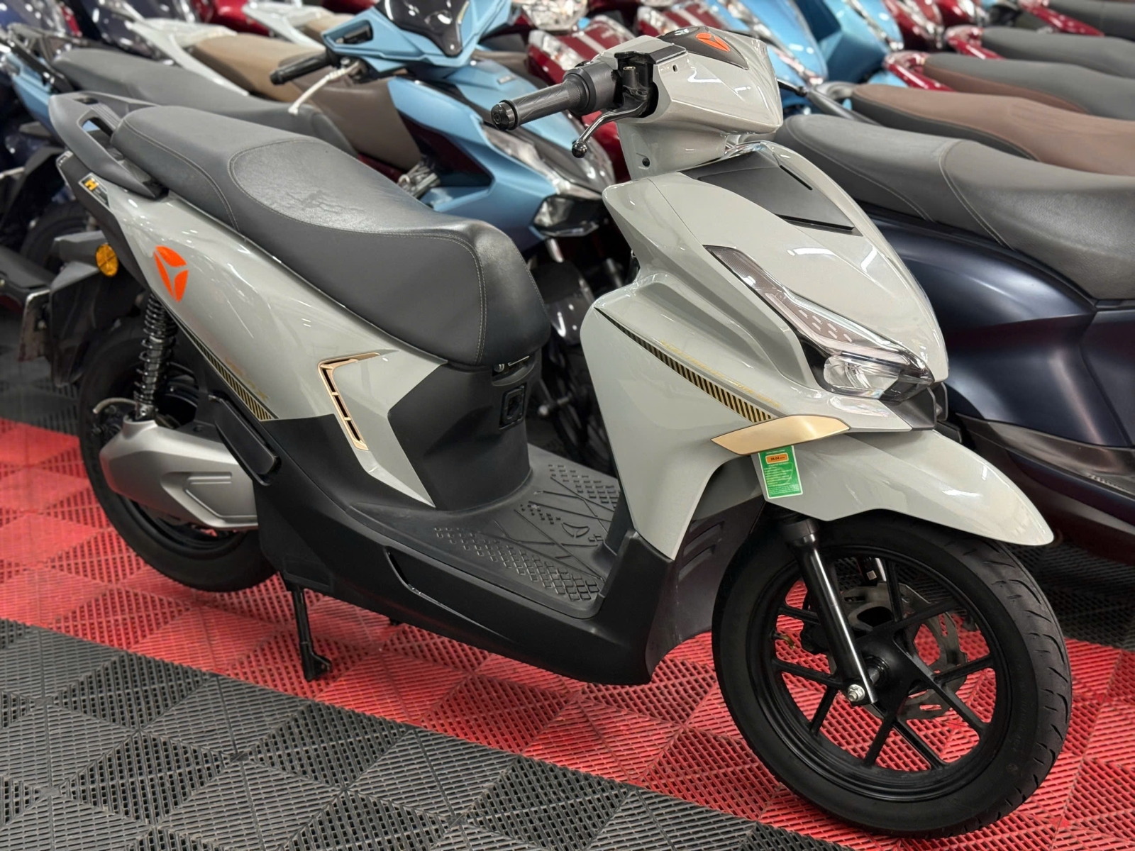 YADEA VELAX H 4000KM 70AA-32374