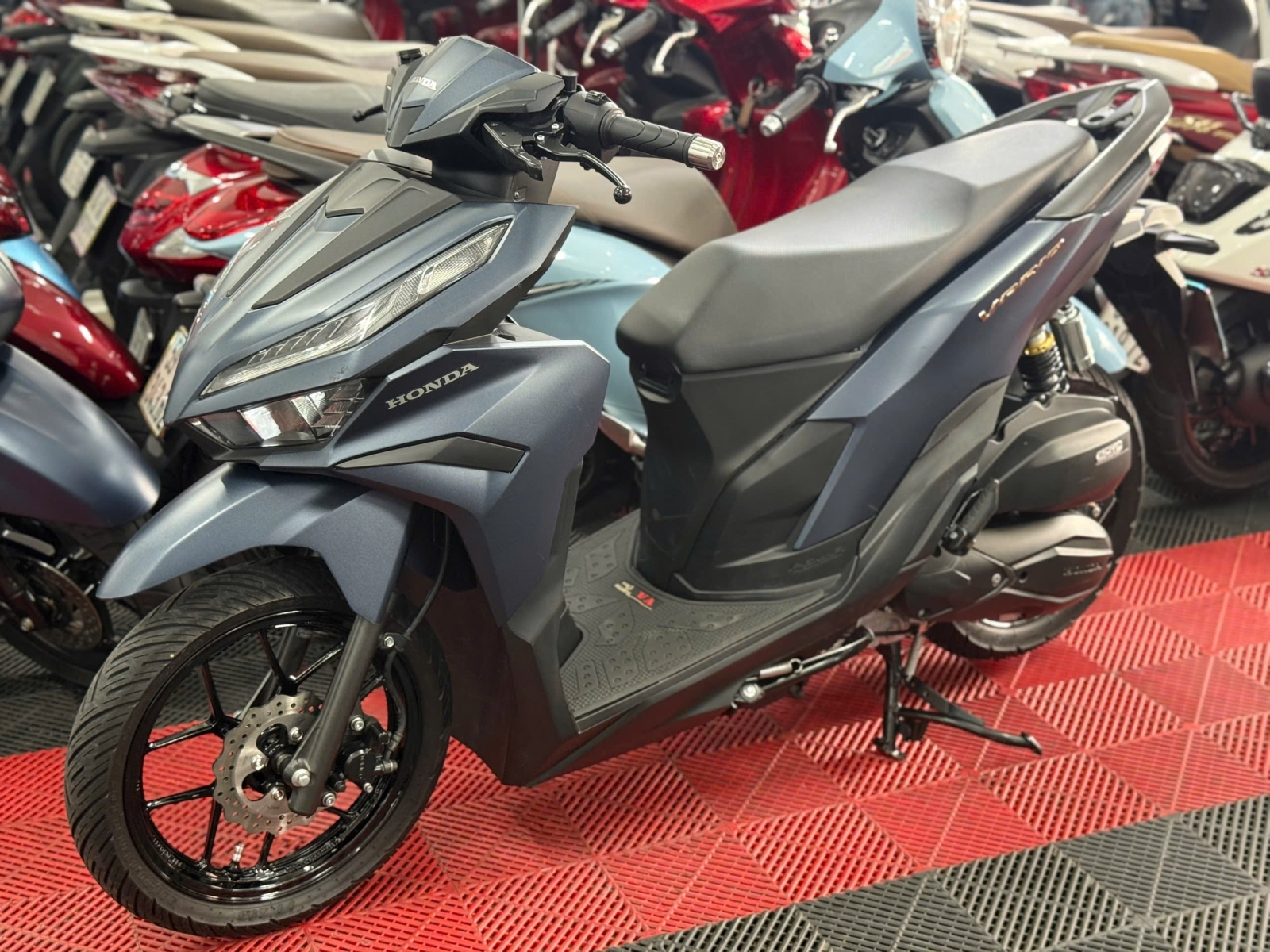 VARIO 125 SMK 2025 5000KM 62AA-43587