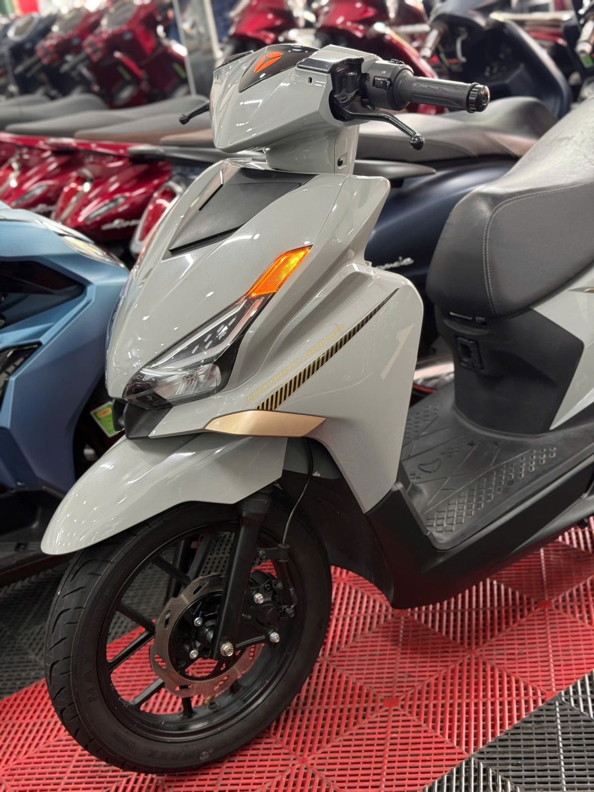 YADEA VELAX H 4000KM 70AA-32374