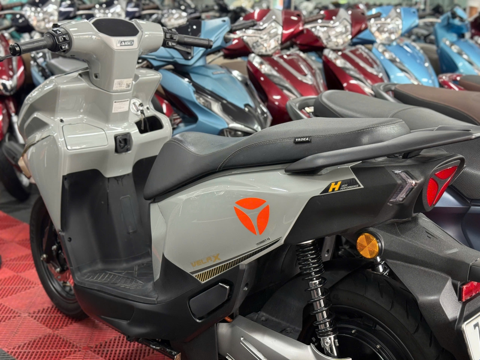 YADEA VELAX H 4000KM 70AA-32374