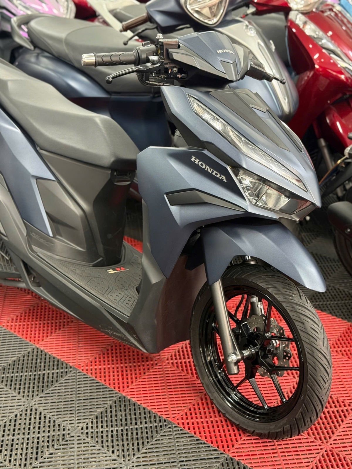 VARIO 125 SMK 2025 5000KM 62AA-43587