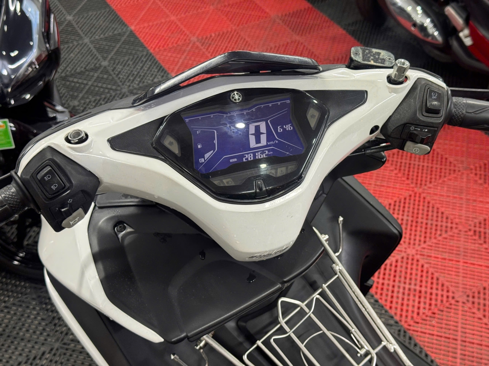 NVX 125 2017 50AA-11120