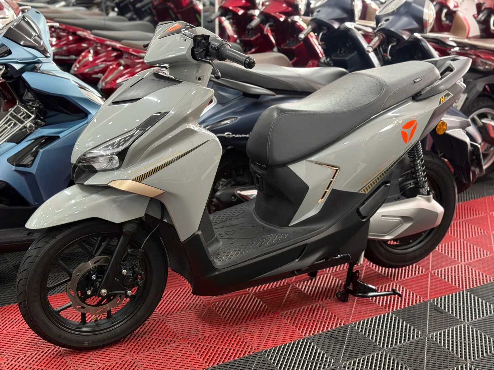 YADEA VELAX H 4000KM 70AA-32374