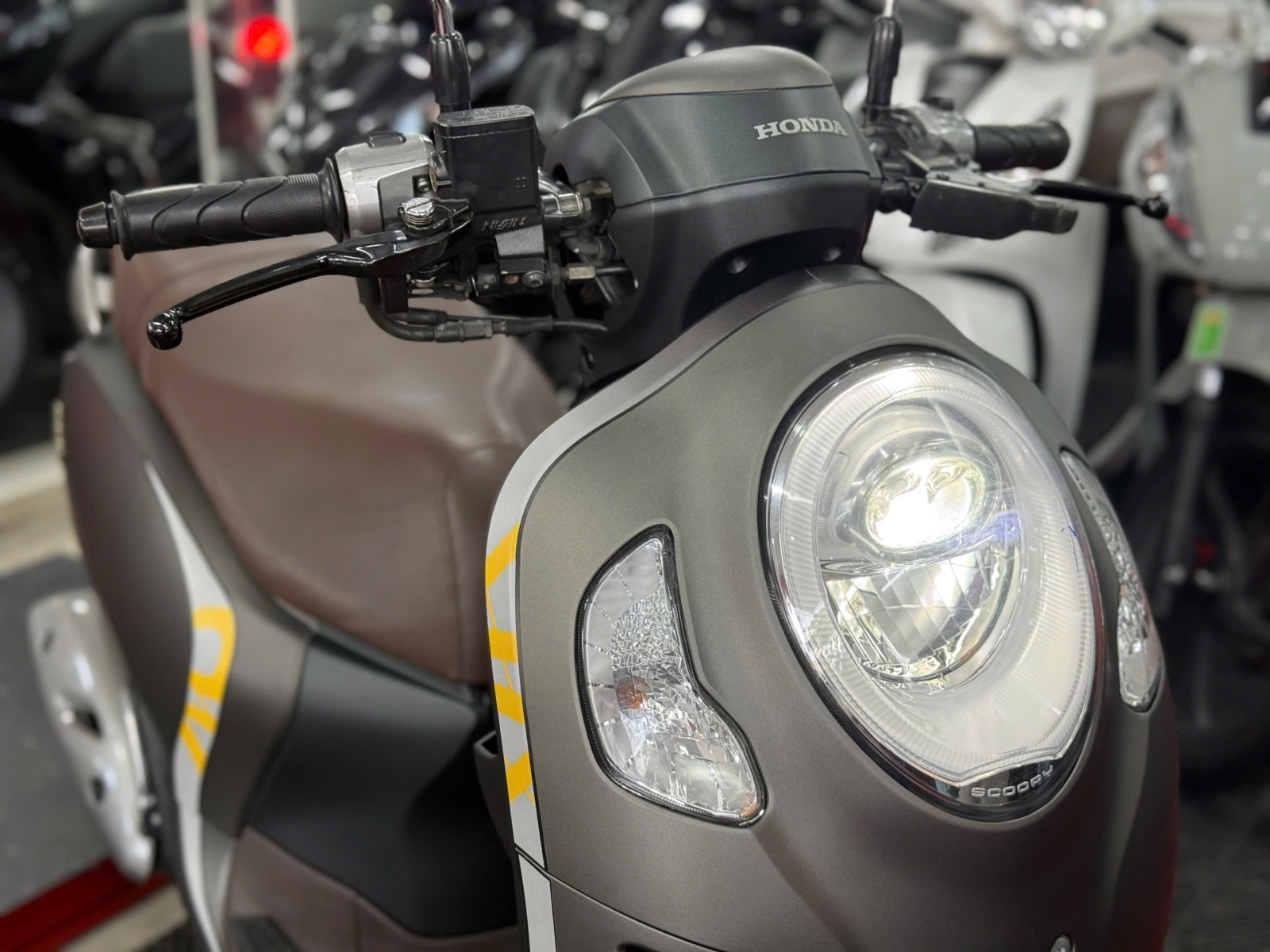 HONDA SCOOPY SMK 2022 8000KM 59V3-60068
