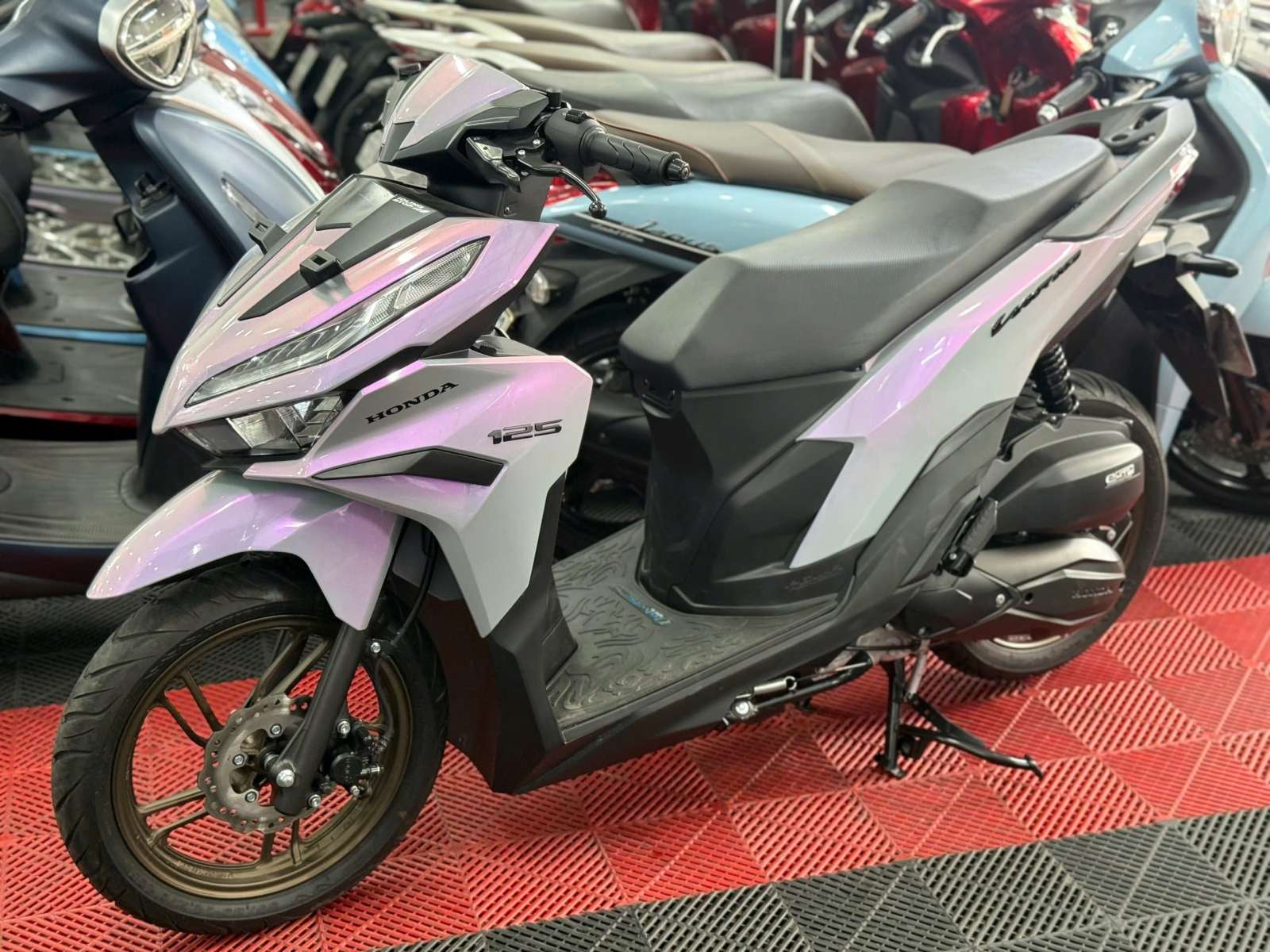 VARIO 125 SMK 2025 800KM 84B1-83413