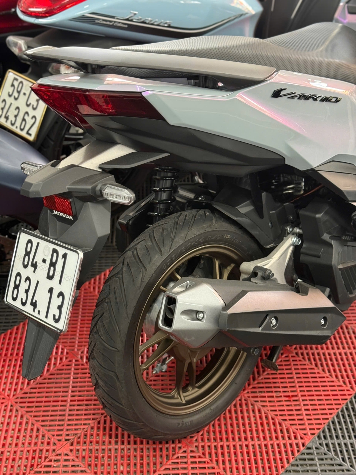 VARIO 125 SMK 2025 800KM 84B1-83413