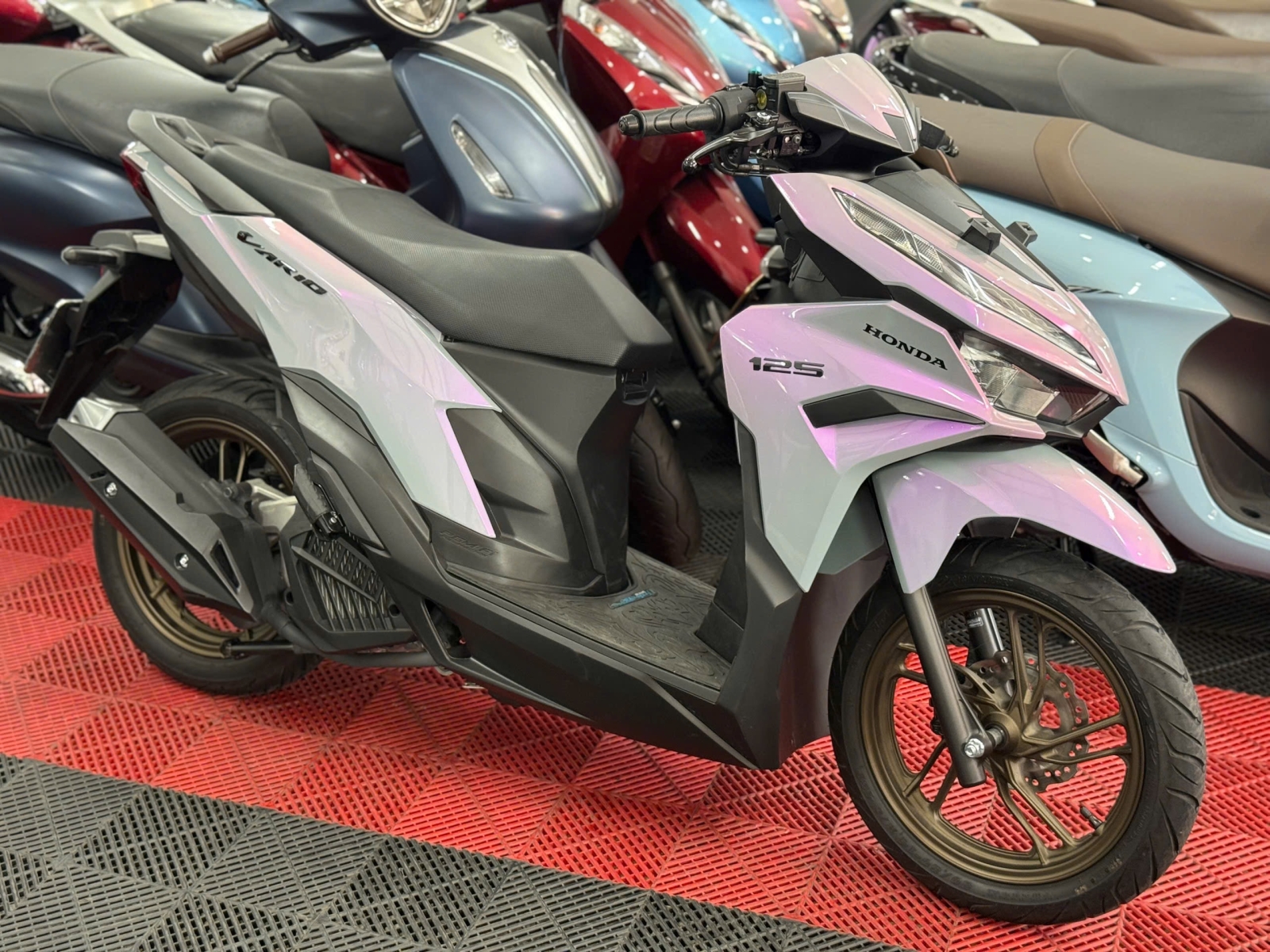 VARIO 125 SMK 2025 800KM 84B1-83413