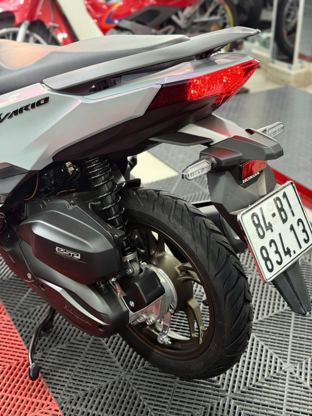 VARIO 125 SMK 2025 800KM 84B1-83413