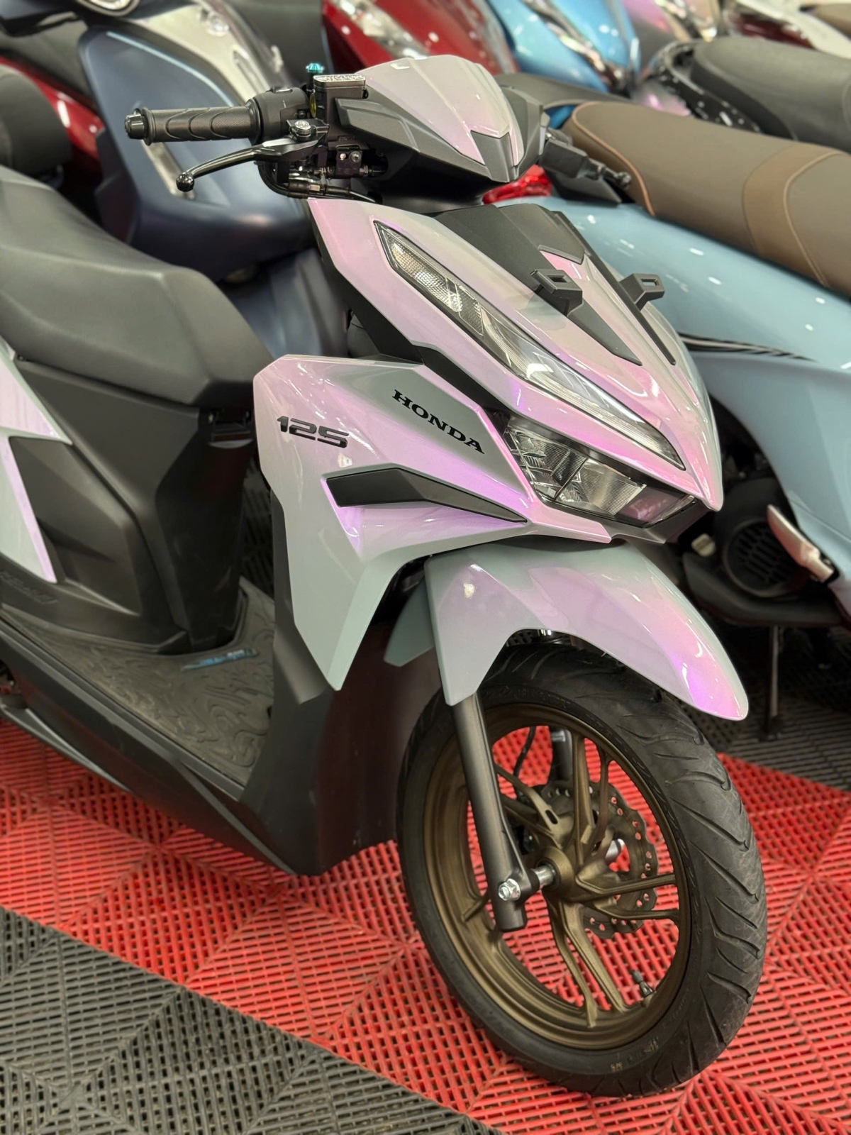 VARIO 125 SMK 2025 800KM 84B1-83413