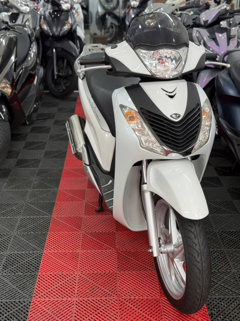 HONDA SH Ý 2010 SM 105 đầu. Máy Zin 59F2-32345