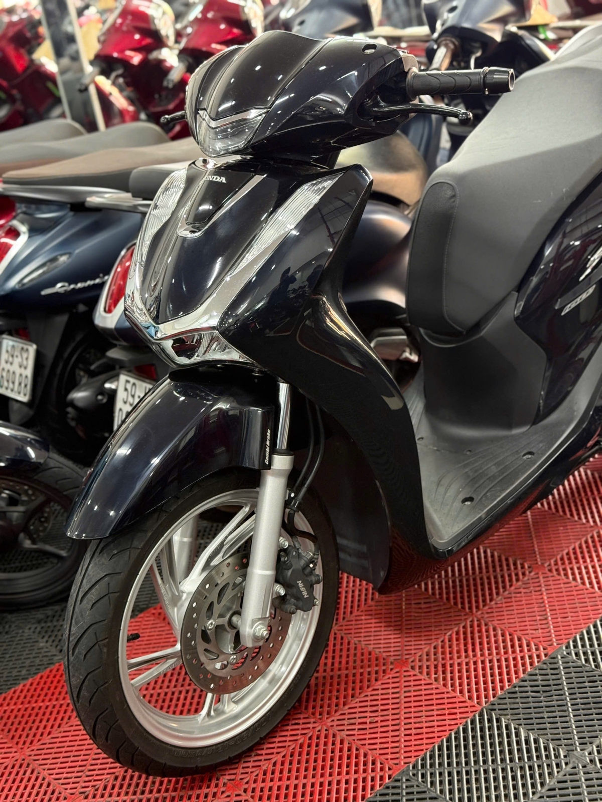 HONDA SH 125 CBS 8000KM 94AH-09108