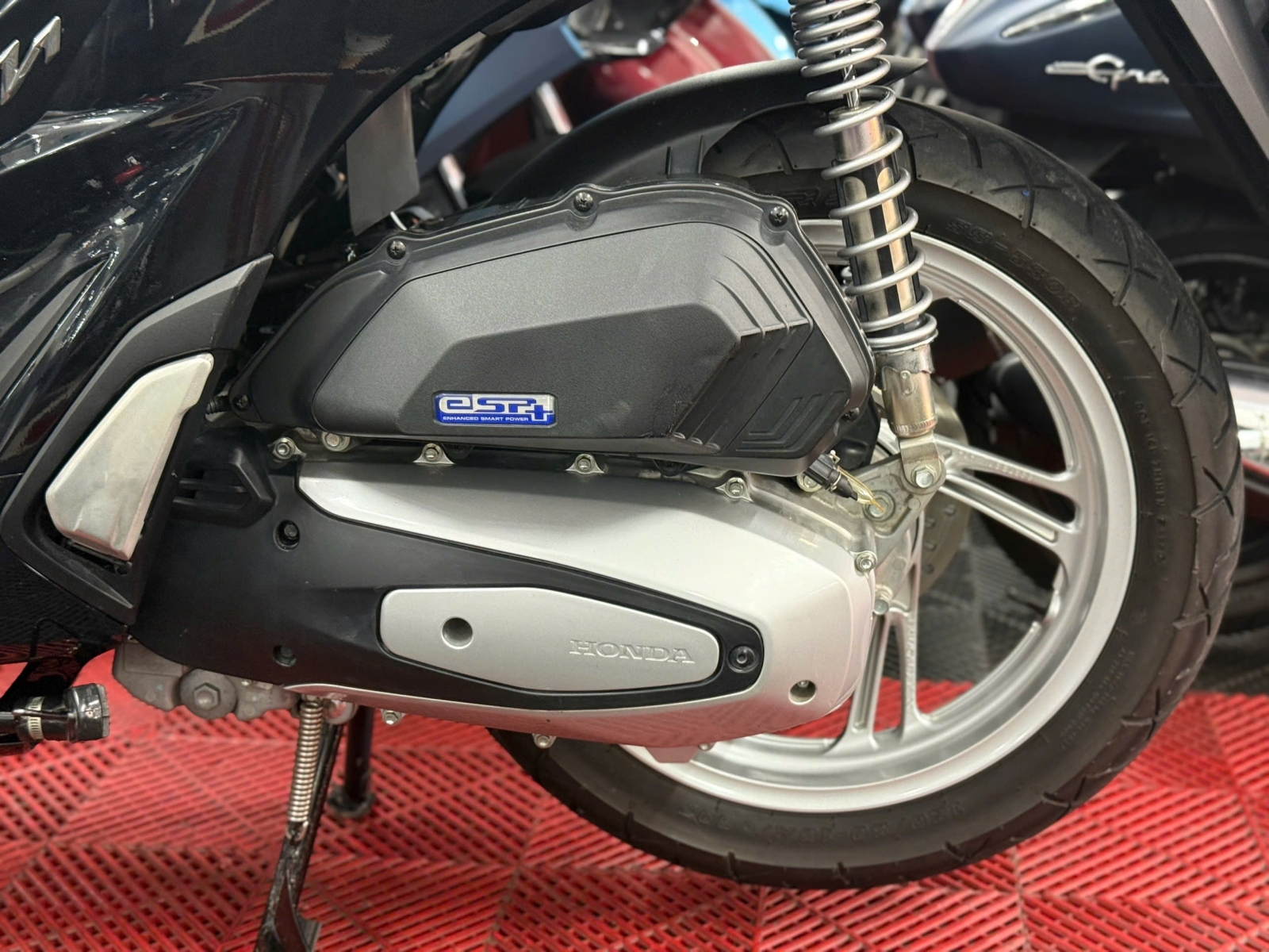 HONDA SH 125 CBS 8000KM 94AH-09108
