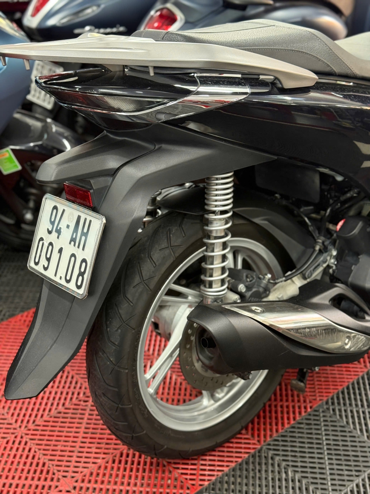 HONDA SH 125 CBS 8000KM 94AH-09108