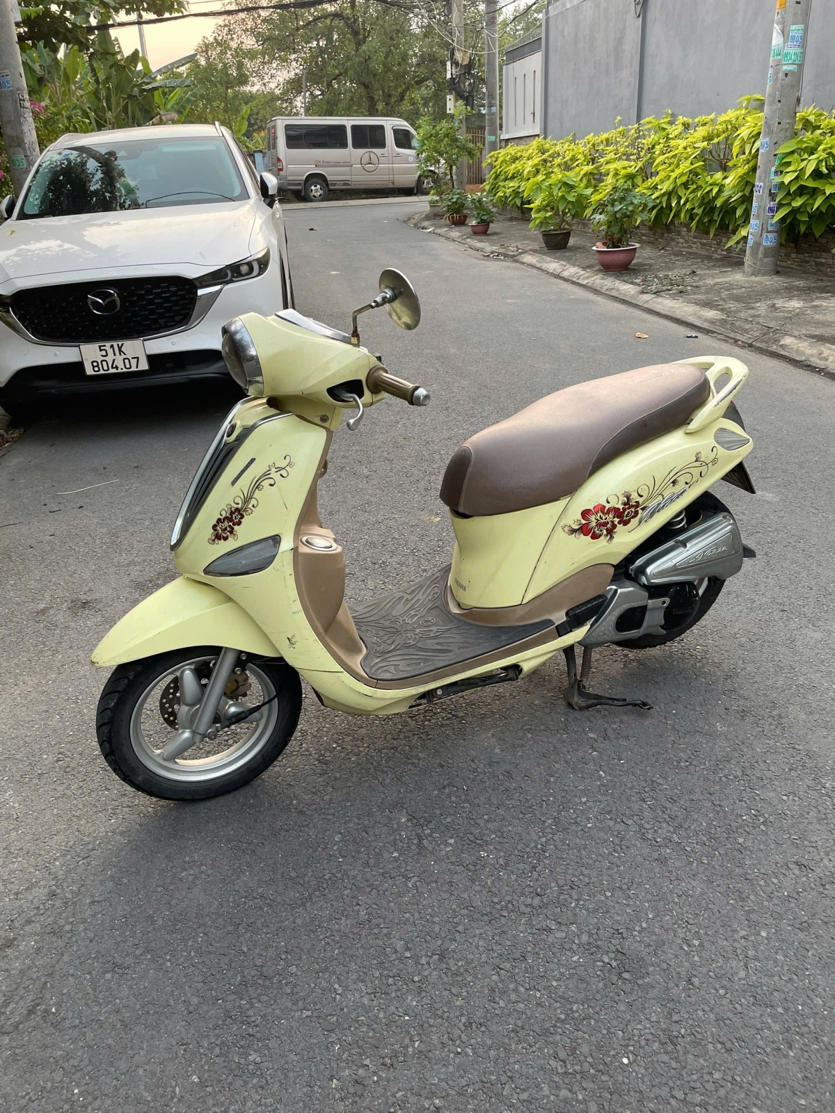 Nozza 2011 93H1-01567