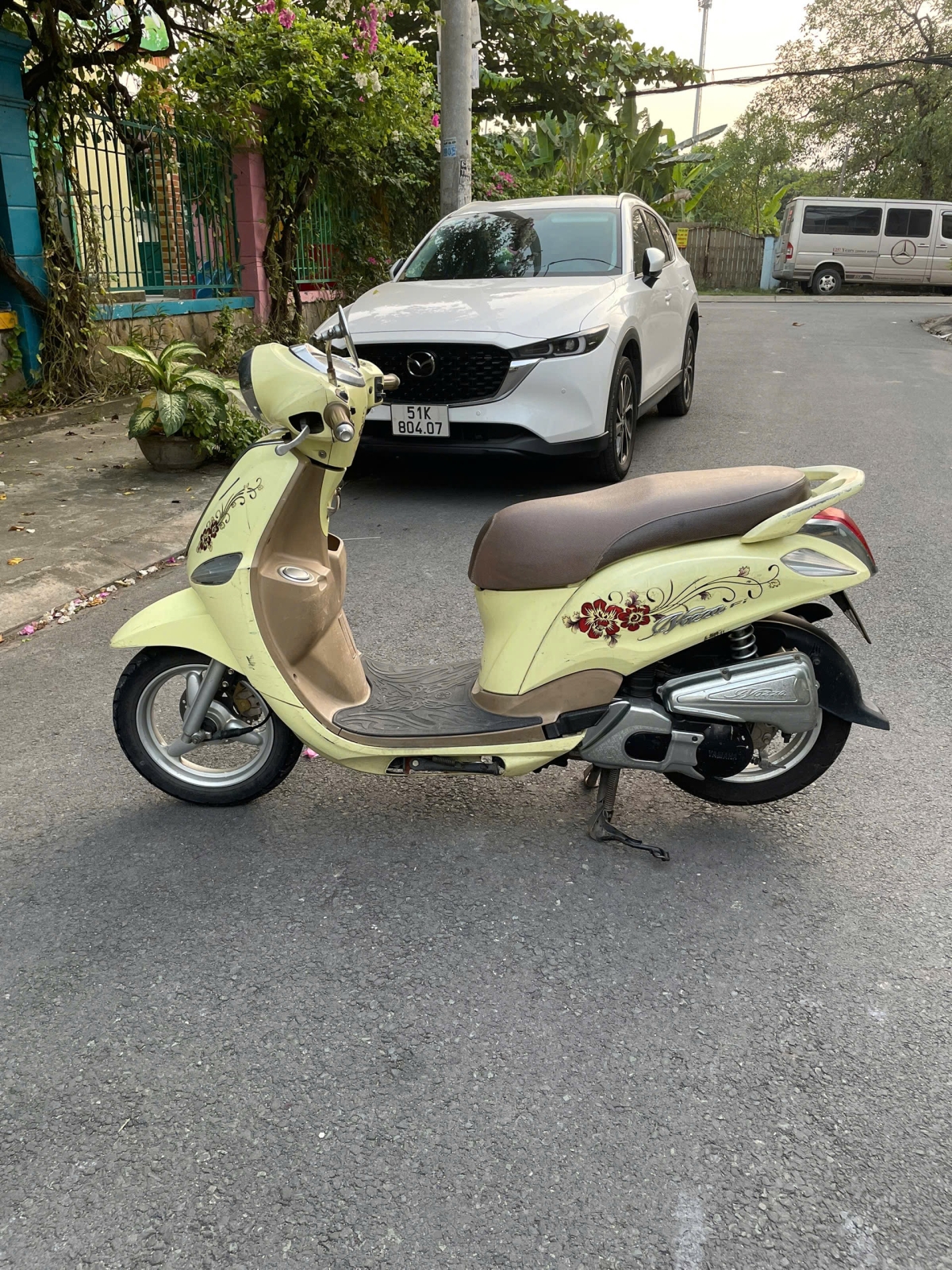 Nozza 2011 93H1-01567