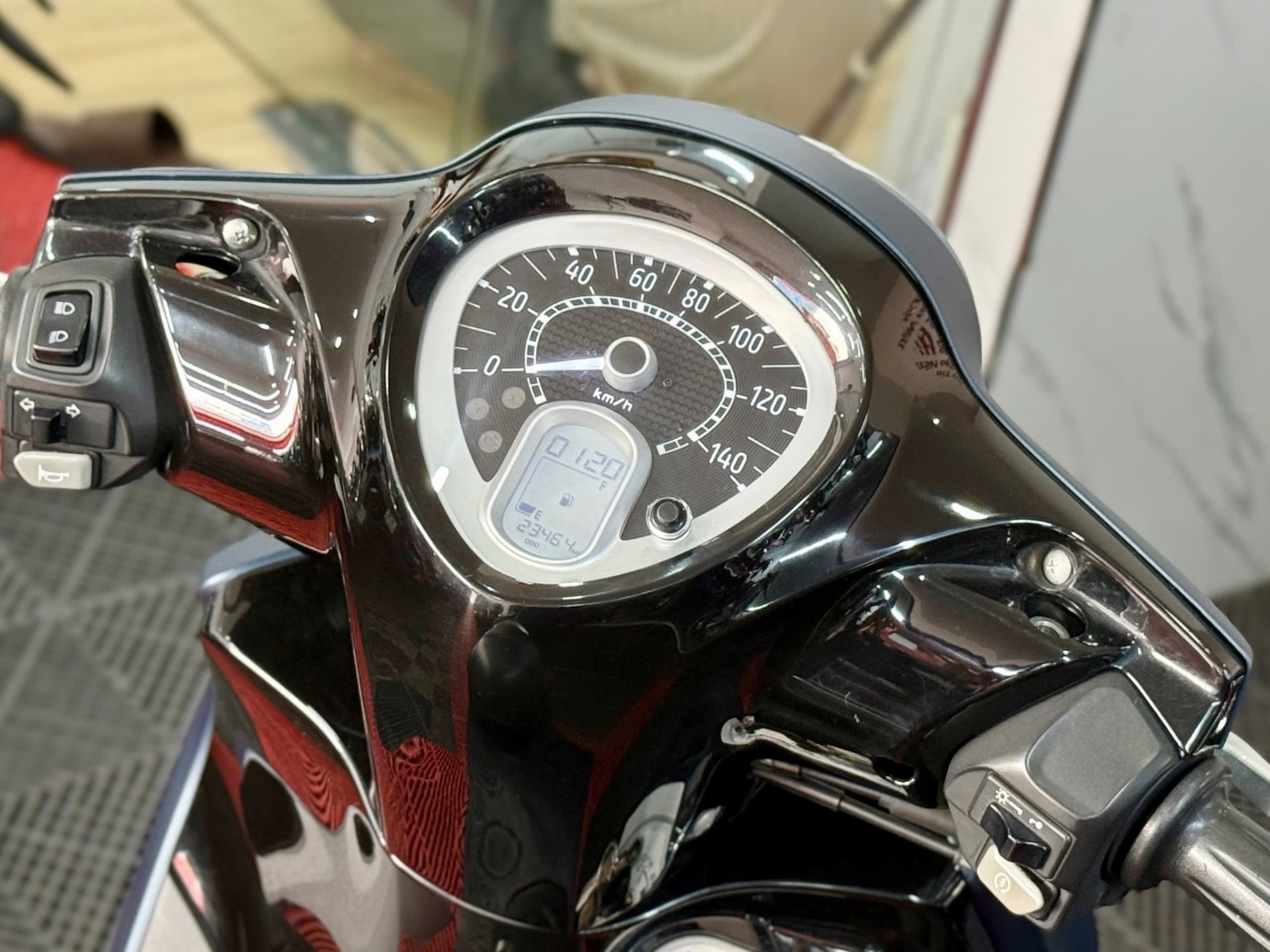 Janus 2022 59G3-06537