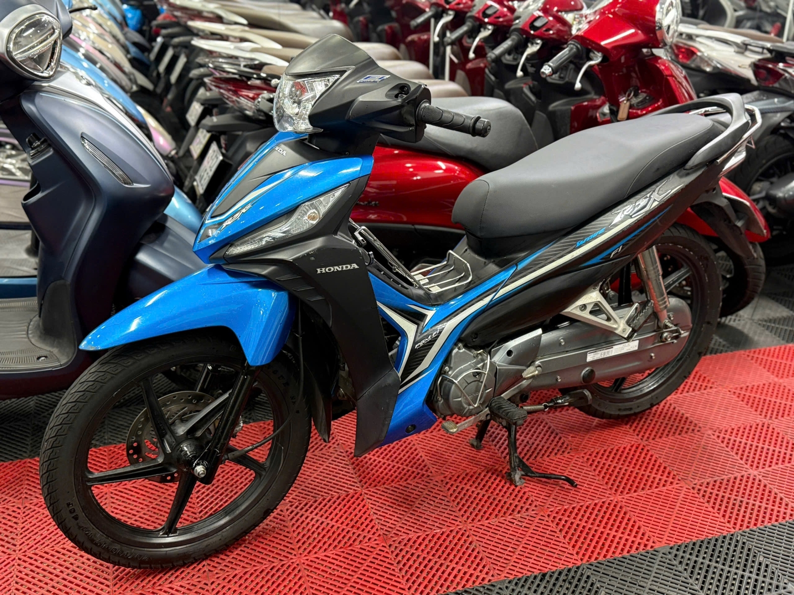 Wave RSX 2018 59X1-93534