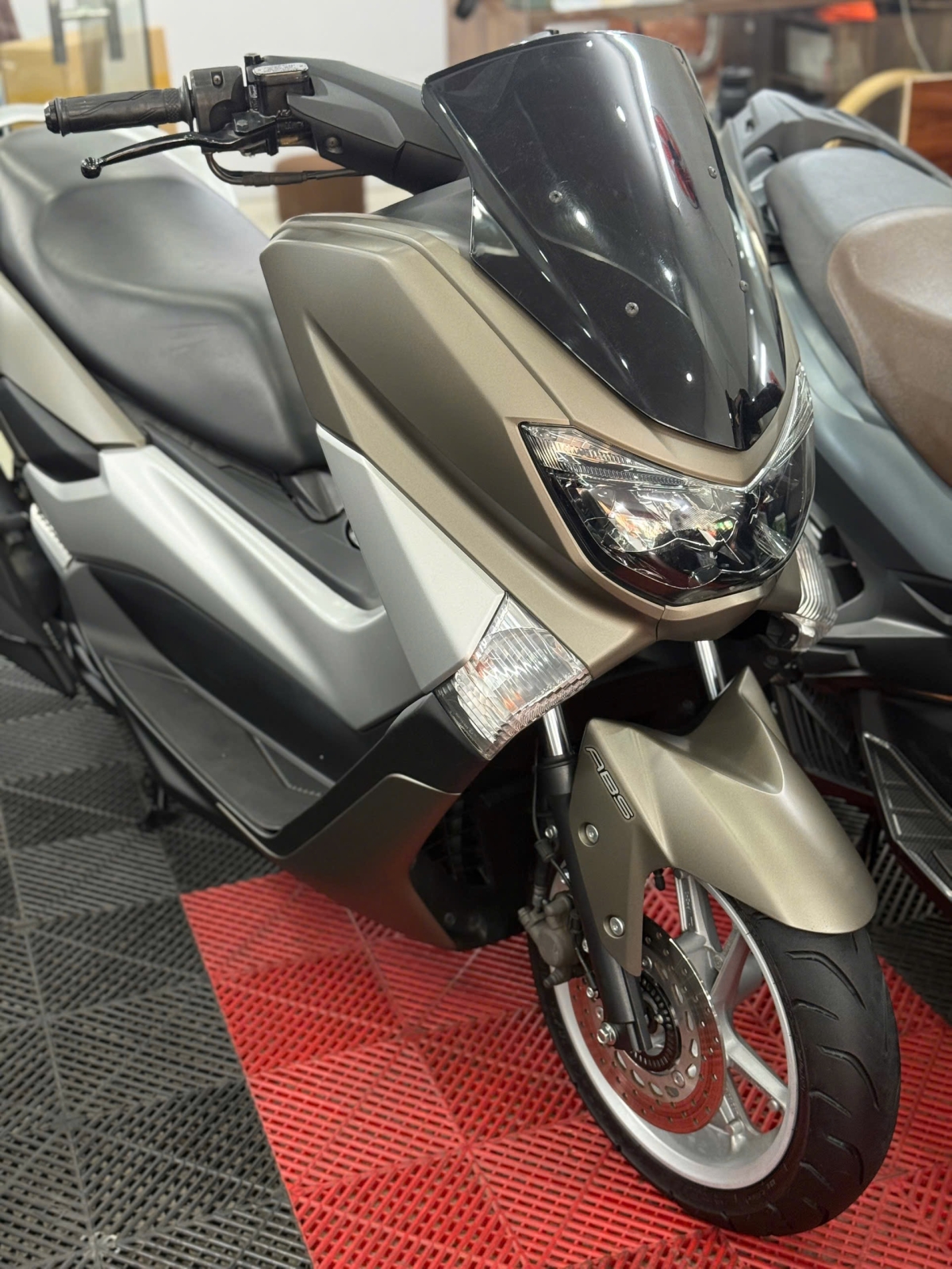YAMAHA NMAX 2016 500KM NHẬP KHẨU BAO SANG TÊN