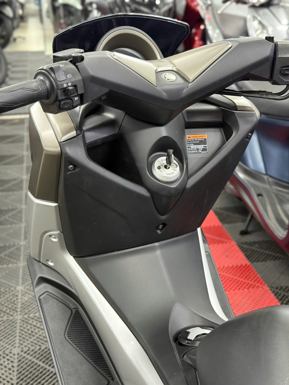 YAMAHA NMAX 2016 500KM NHẬP KHẨU BAO SANG TÊN